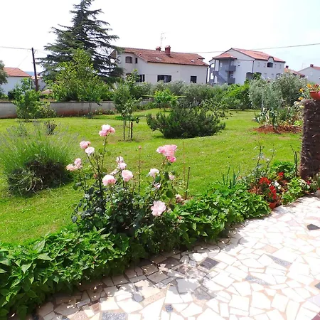 In - Istrien 38152 Апартаменты Медулин