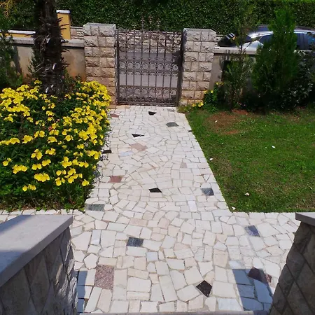 In - Istrien 38152 Апартаменты